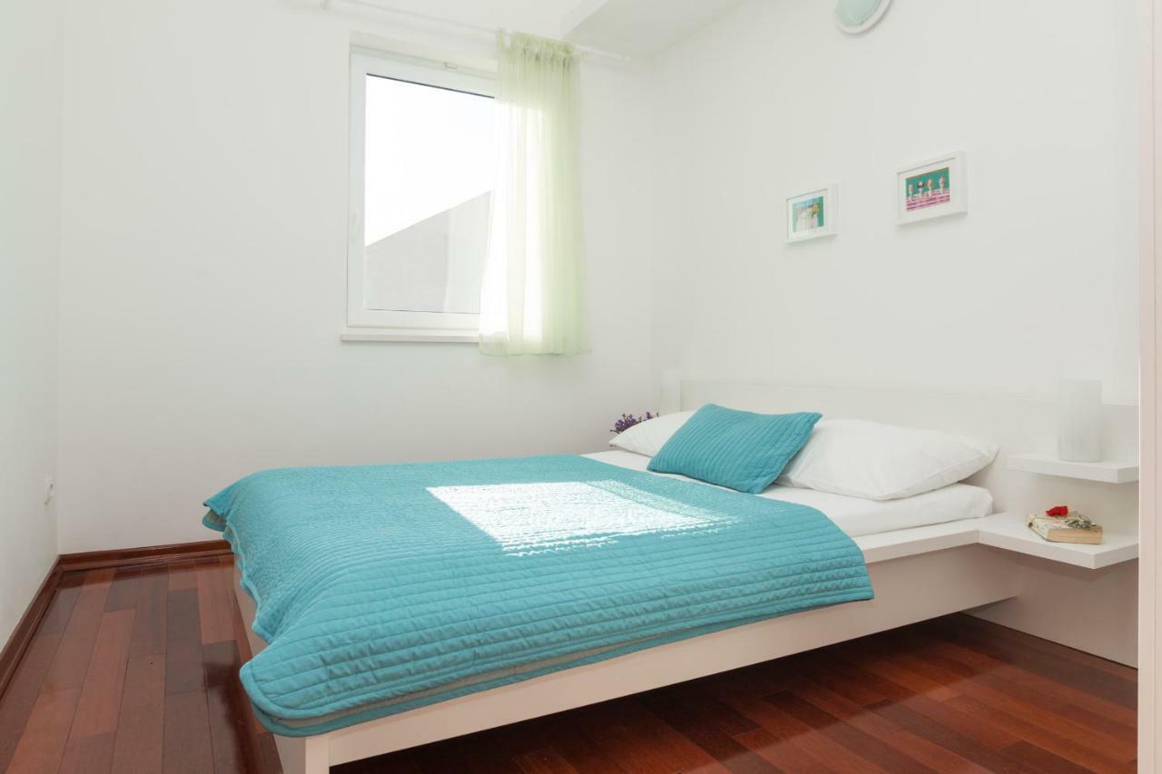 Alpeza Apartments Bol Zewnętrze zdjęcie