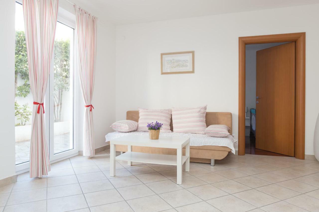 Alpeza Apartments Bol Zewnętrze zdjęcie