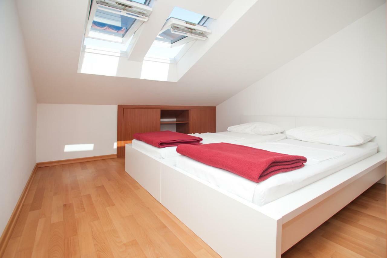Alpeza Apartments Bol Zewnętrze zdjęcie
